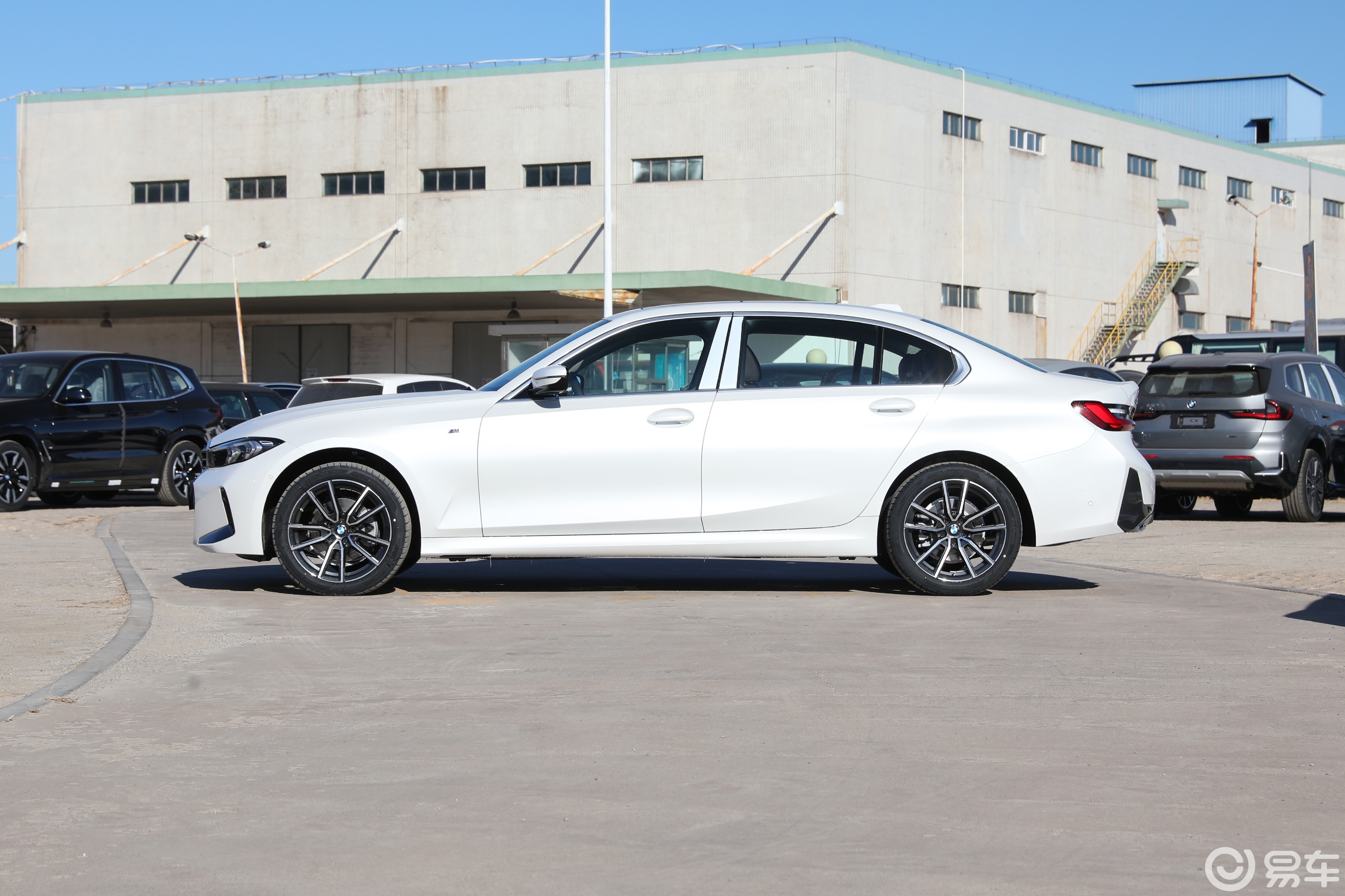 【宝马3系325Li xDrive M运动套装正侧车头向左水平图片-汽车图片大全】-易车