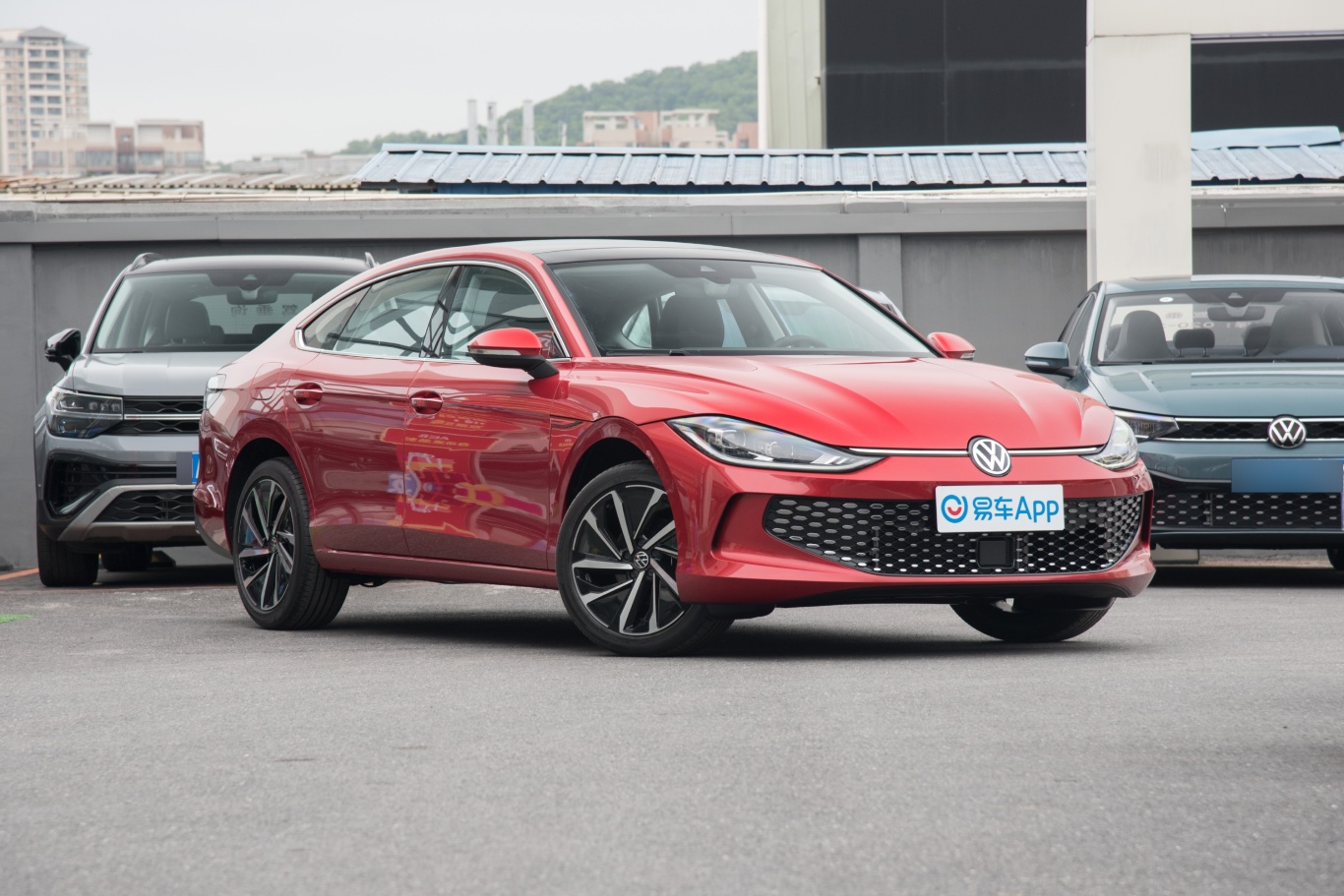 【凌渡凌渡L 280TSI 超辣旗舰版侧前45度车头向右水平图片-汽车图片大全】-易车