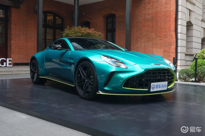 【阿斯顿·马丁v8 vantage2012款4.