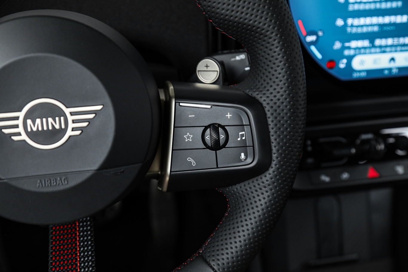 【MINI JCW2.0T JOHN COOPER WORKS右侧方向盘功能按键图片-汽车图片大全】-易车
