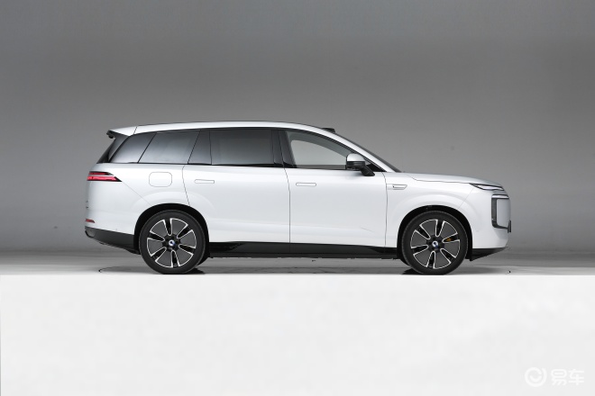 腾势N8L正式上市 售29.98万元起