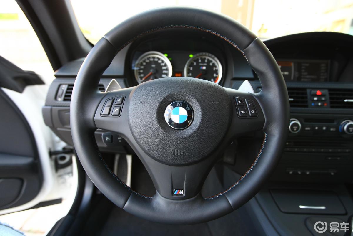 【宝马m32009款双门轿跑车方向盘汽车图片-汽车图片大全】-易车
