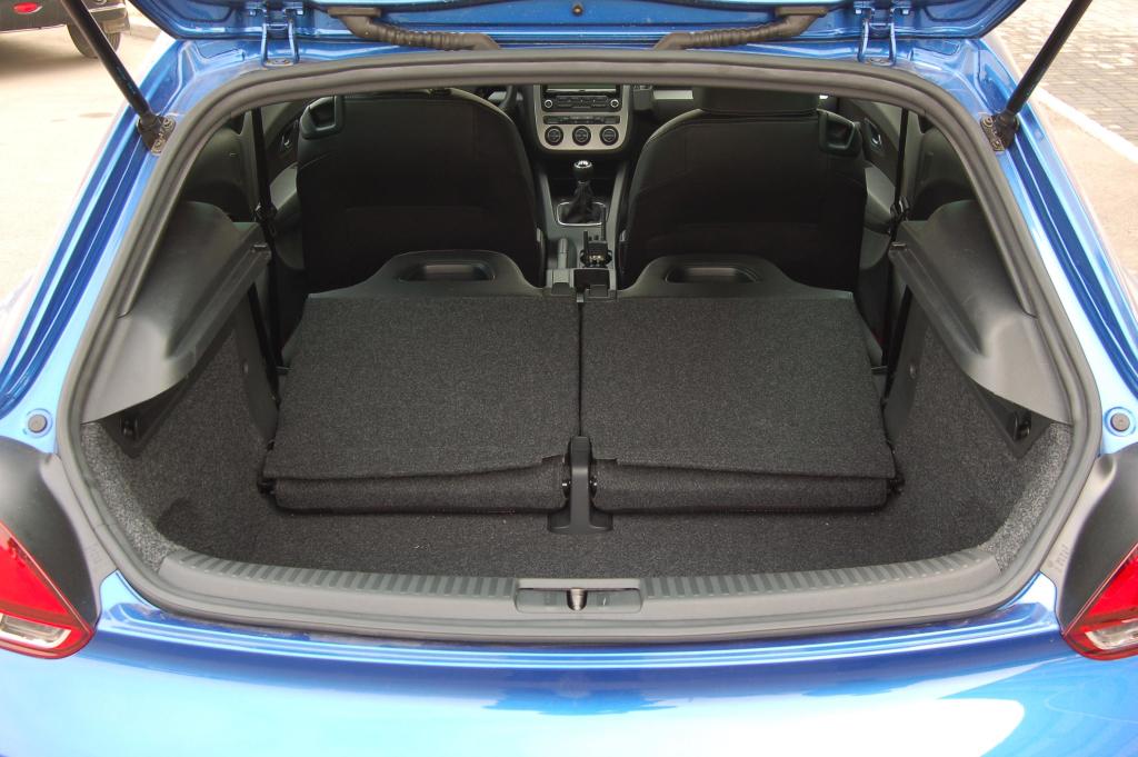 【尚酷(进口)-空间图片行李厢空间(后排全放倒)】-网通社internet