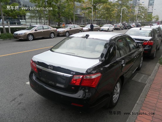 4855b1ec-3fd9-4cb2-ac9a-6f68558983f3_550.jpg
