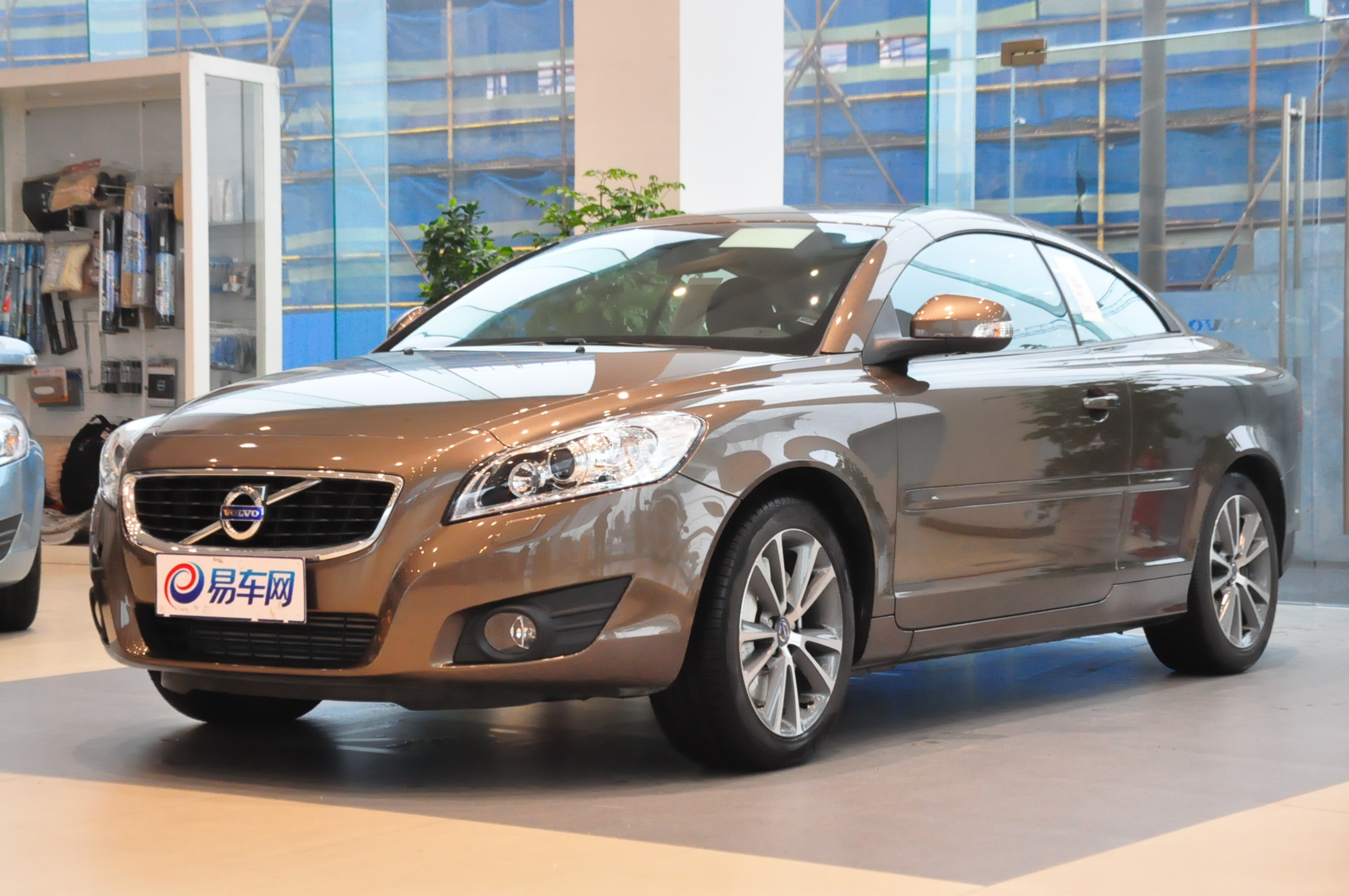 逸致般的优雅 实拍沃尔沃c70暮色铜