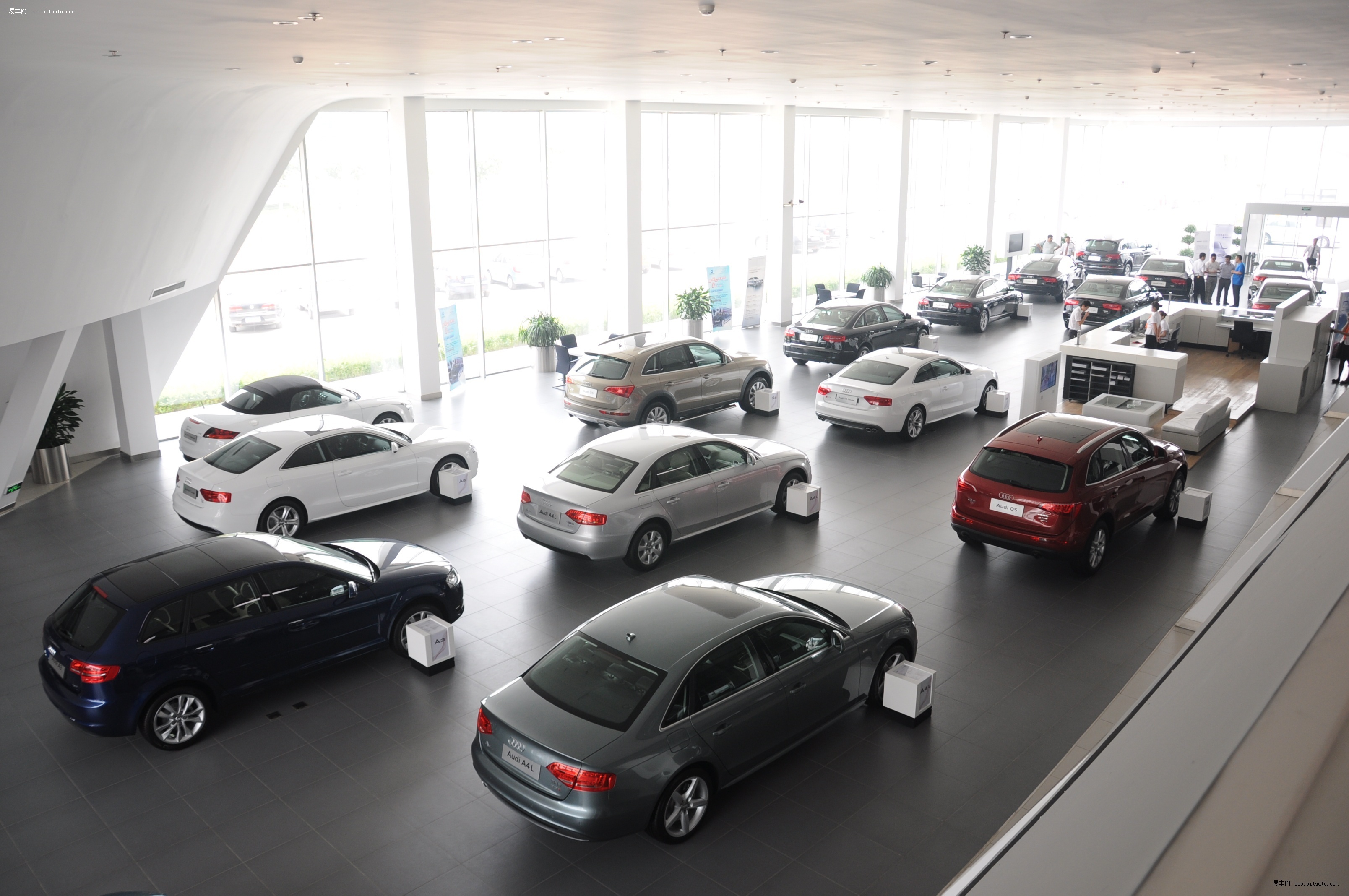 销售服务有限公司是一汽大众奥迪品牌全国首批全新城市展厅授权经销商