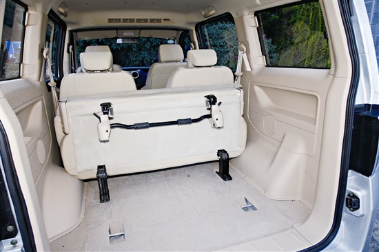 试驾长安欧诺 一款经济实惠的选择