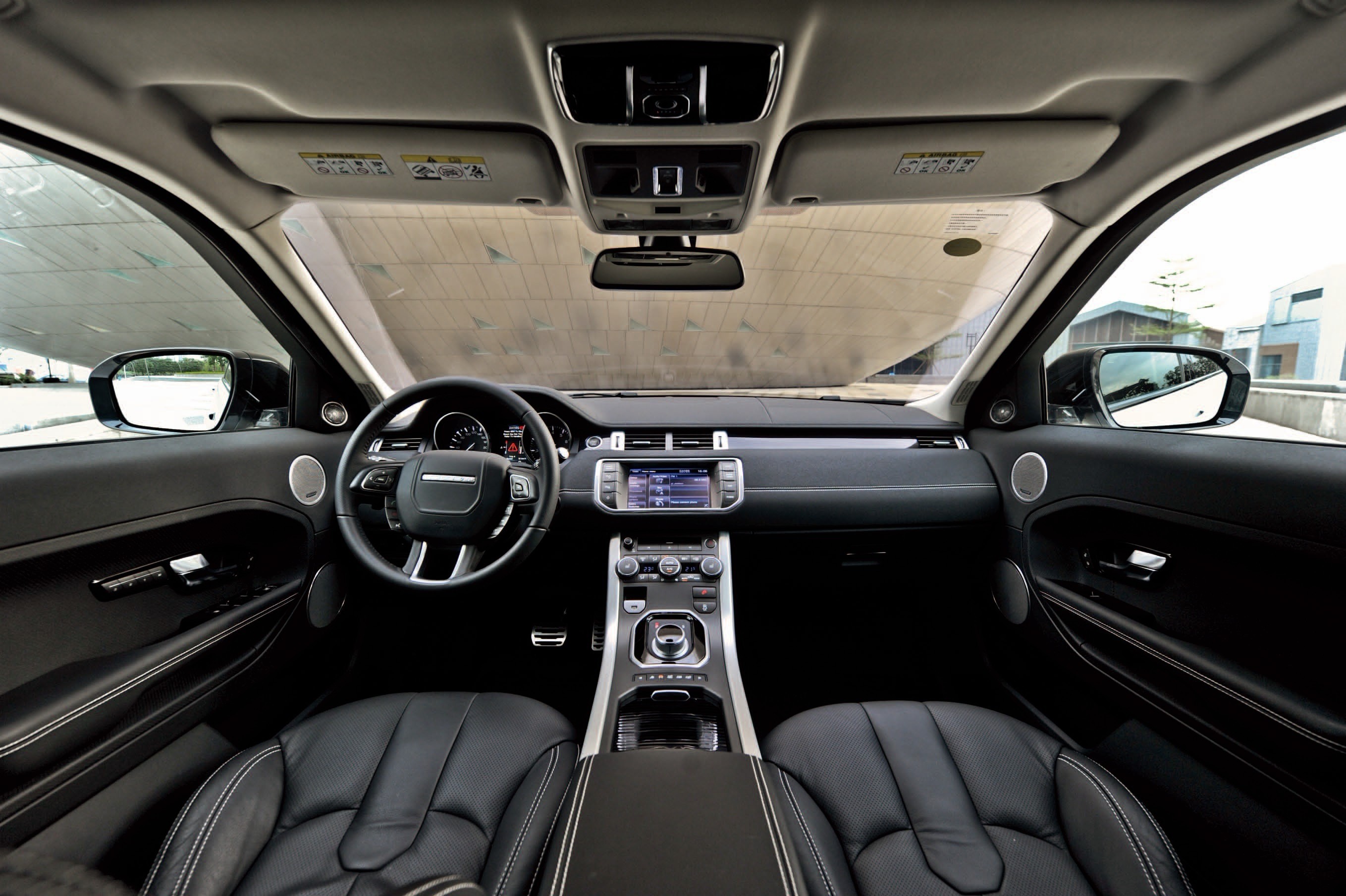 0t多少钱2014款路虎极光图片