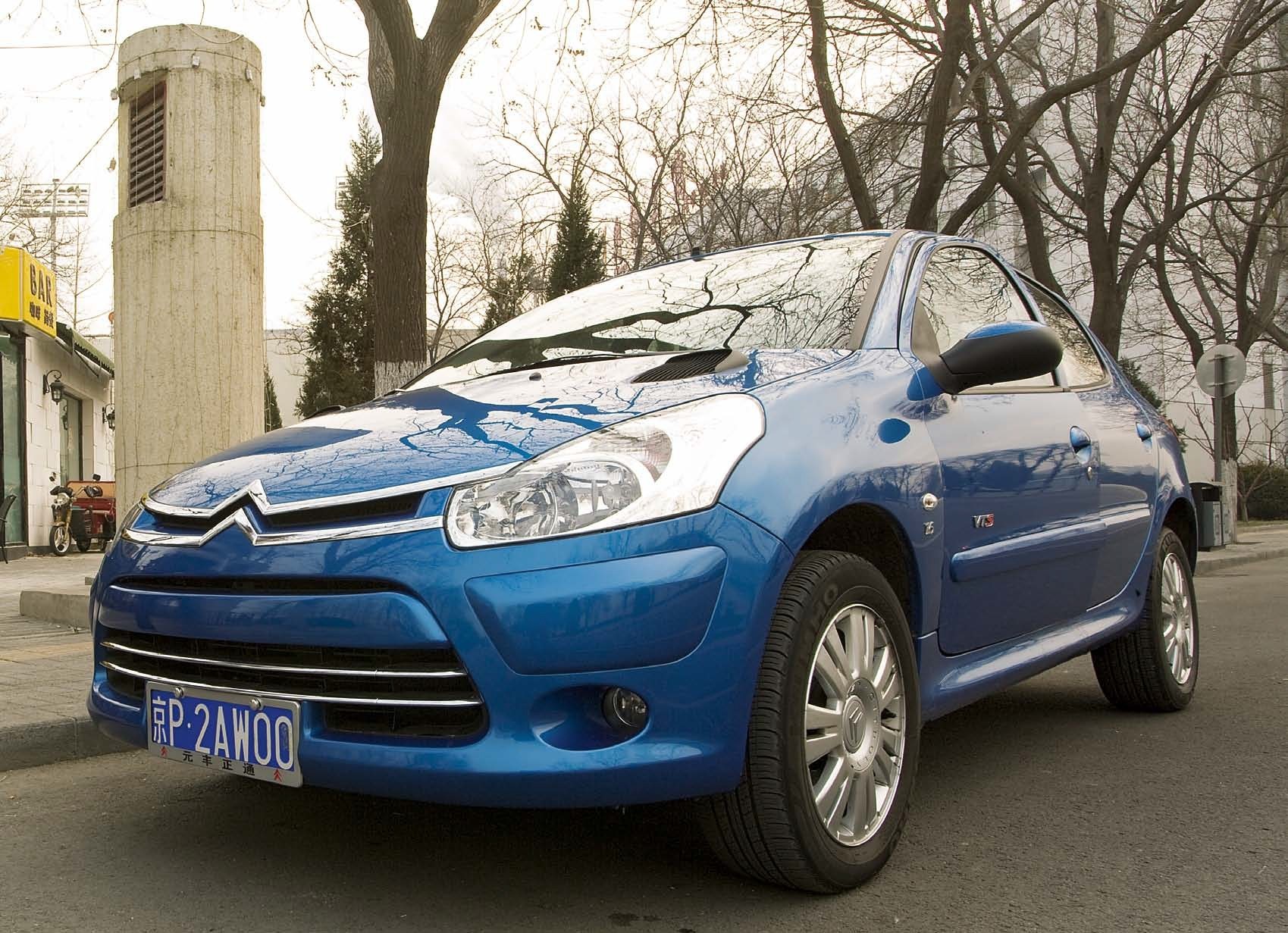 一只可爱的蓝精灵 试驾东风雪铁龙c2