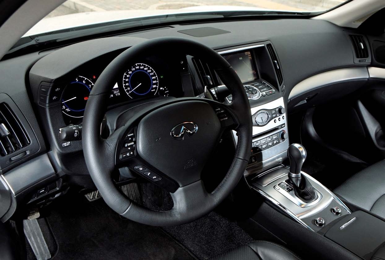 盾坚矛利 试驾体验全新英菲尼迪g37