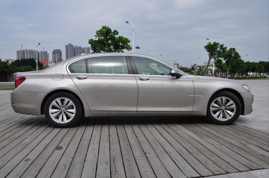 泉州星德宝 宝马730li媒体试驾体验