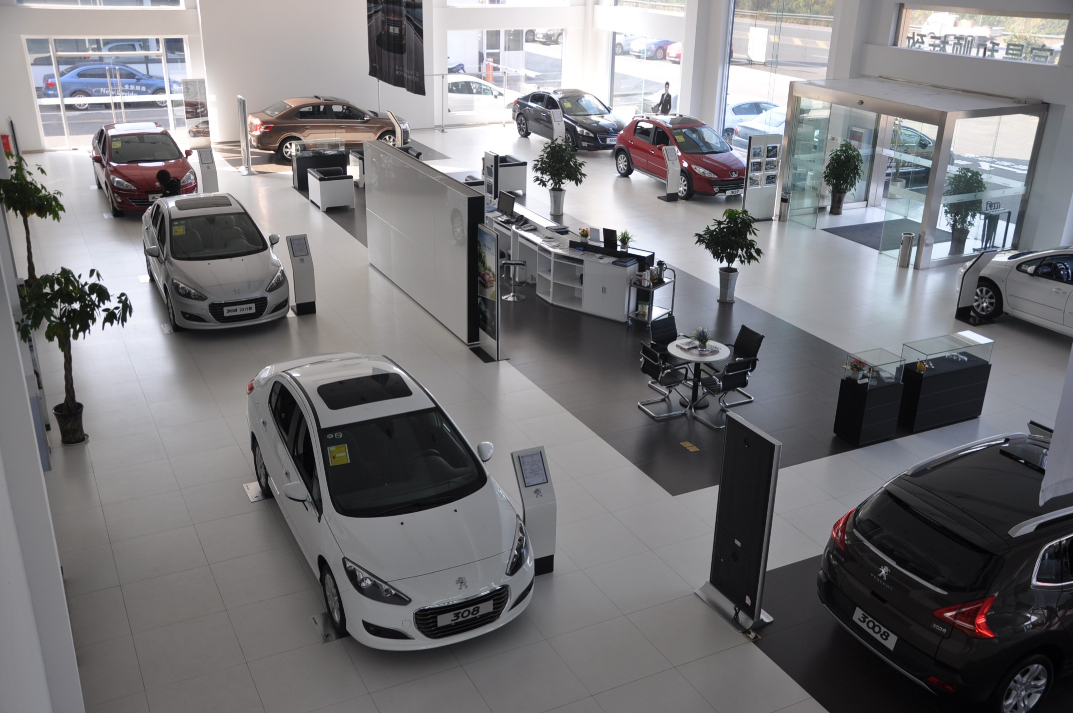 汽车产经网 > 正文 一般常规5s店包括了整车销售,零配件,售后服务