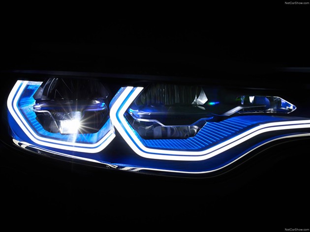 宝马激光大灯升级 可自动调节照射角度