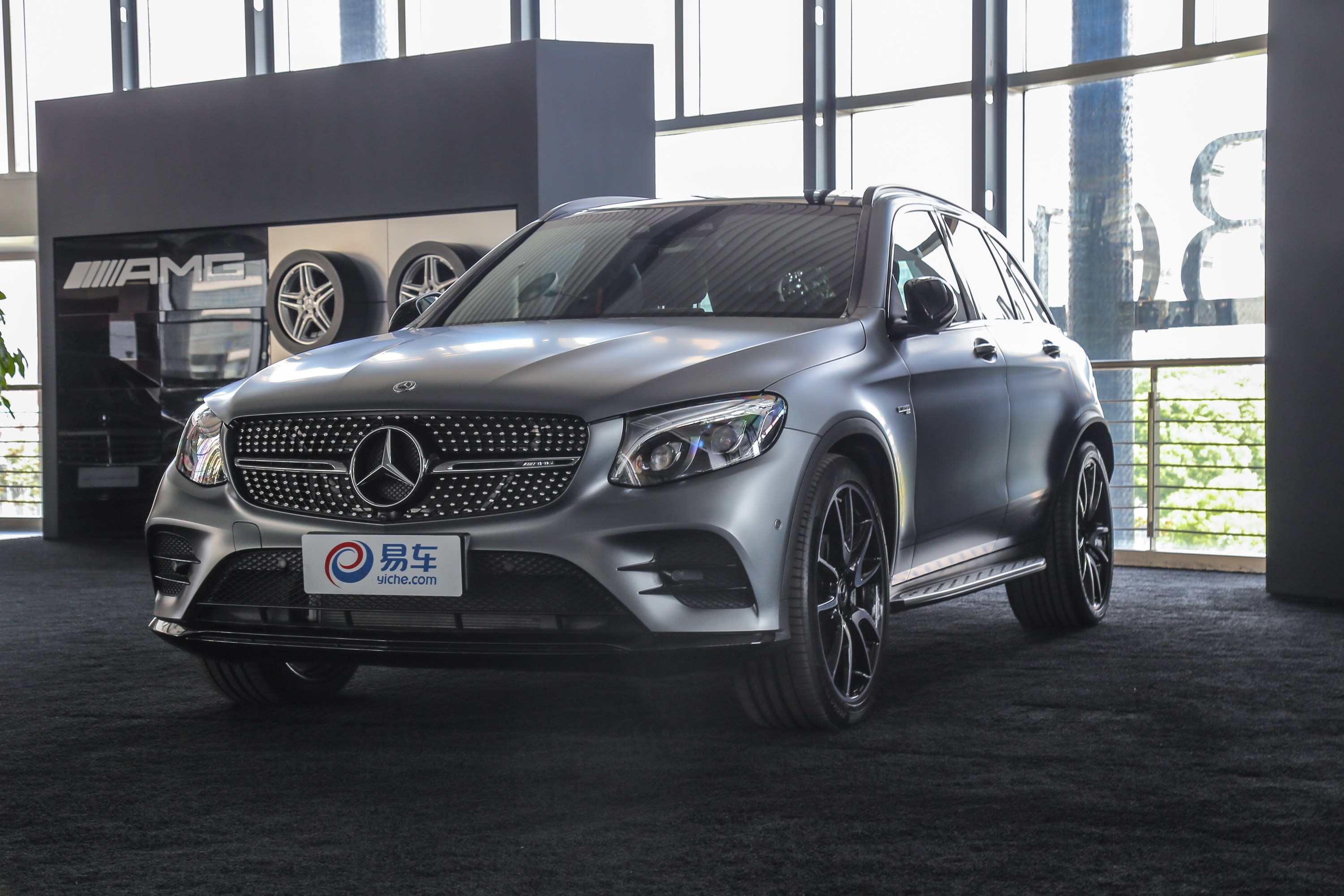 再次降低门槛 amg glc 43 4matic特别版图解