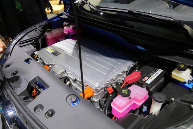 2018北京车展:比亚迪元 ev360正式亮相 工况续航305km