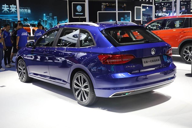 2018成都车展大众全新朗逸两厢上市售13391659万元
