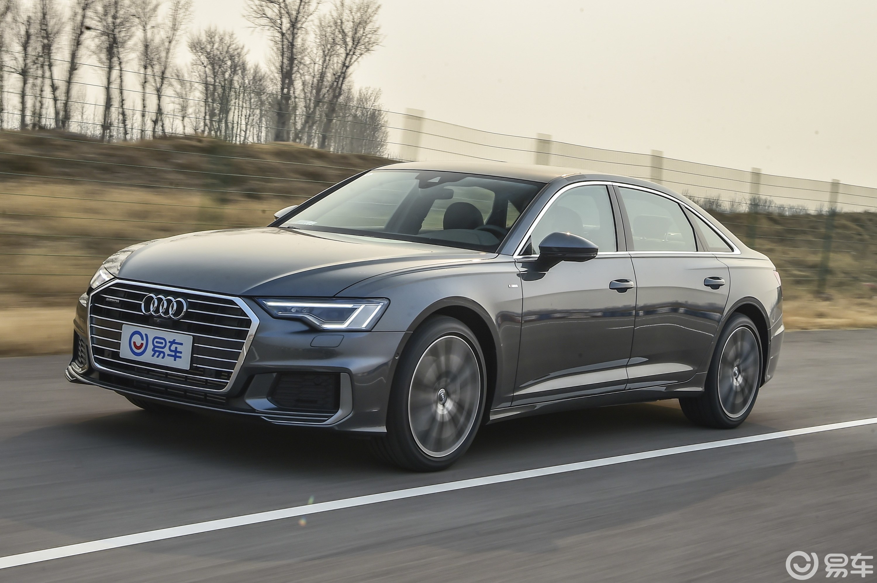 【奥迪a6l2020款45 tfsi 臻选动感版汽车图片-汽车图片大全】-易车