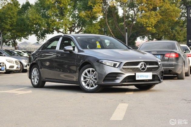 奔驰新款a级上市 售18万-26.48万元