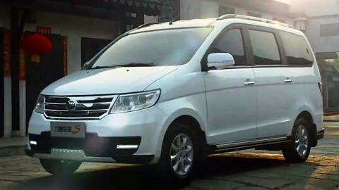 力帆乐途7座mpv带你回家