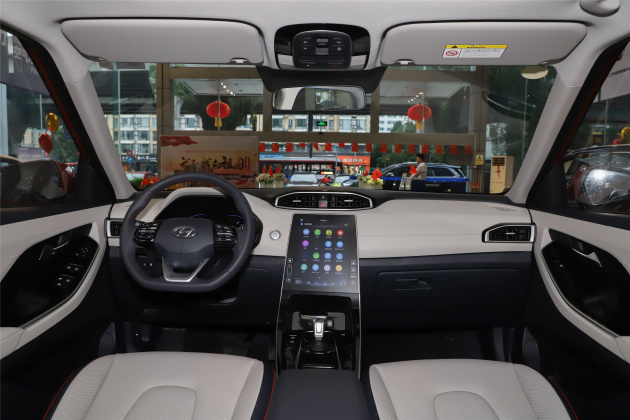 北京现代ix25与标致408对比_现代ix25是几缸车_国产车与进口车选购指南