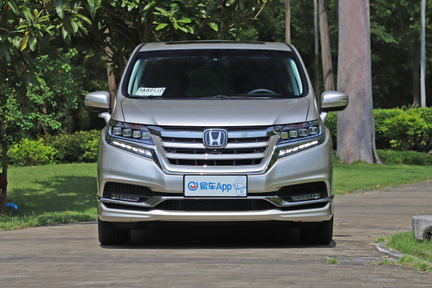 艾力绅让奥德赛瑟瑟发抖!指导价32万元,还有自动泊车入位,自适应巡航