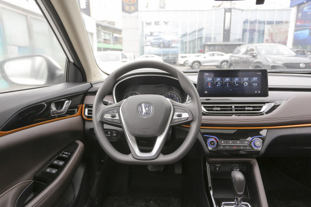 逸动dt内饰_动力_空间