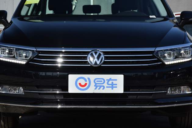 大众桑塔纳2019款浩纳1.5L自动舒适版评测_大众迈腾2020款330TSI领先型内饰设计_新款桑塔纳速度里程表图片