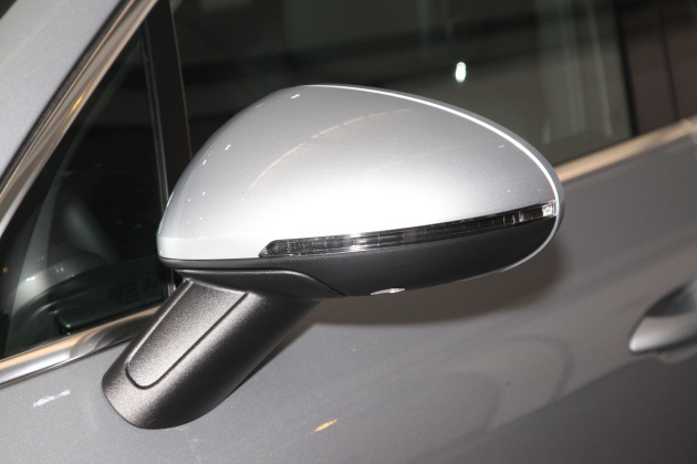 保时捷发力了,大家觉得macan如何? 普拉多都坐不住了!