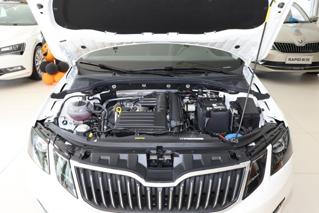 奔腾t77发动机-配置-内饰-易车