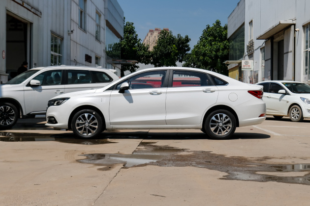 绅宝d50最强家用车实至名归!卡罗拉都比不上这车! 你知道吗?