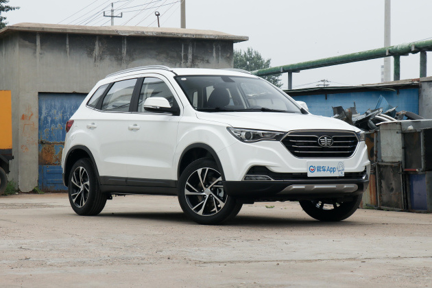 飞度请让道!月薪5千你会选奔腾x40么? 你还不买?