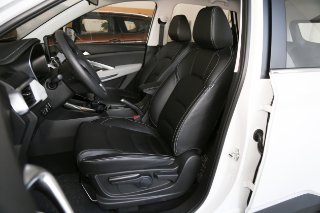宝骏530前排座椅-配置-内饰-易车