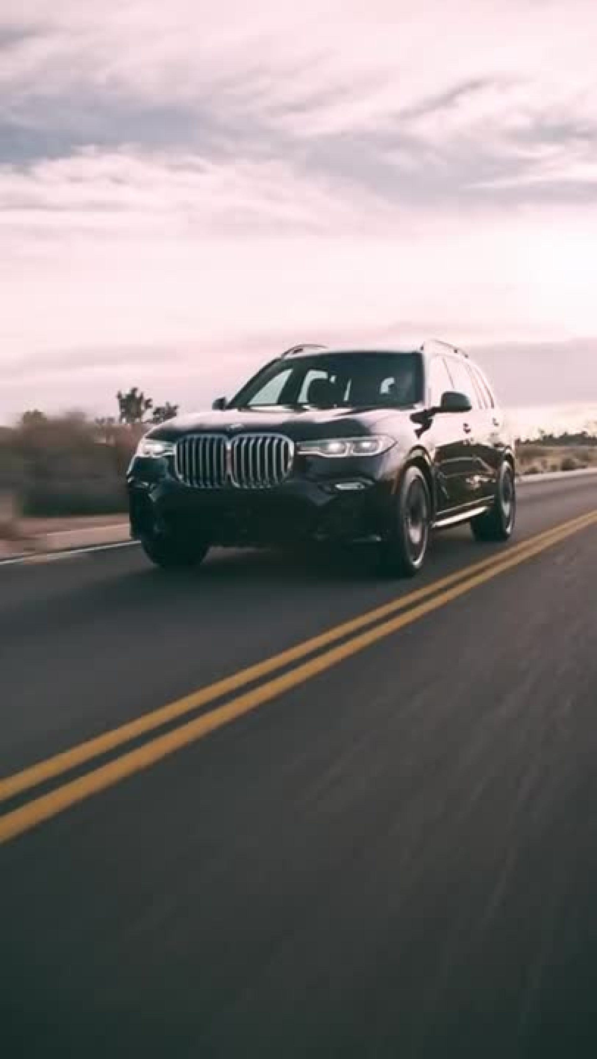 全新宝马x7外观内饰全面升级,动力强劲