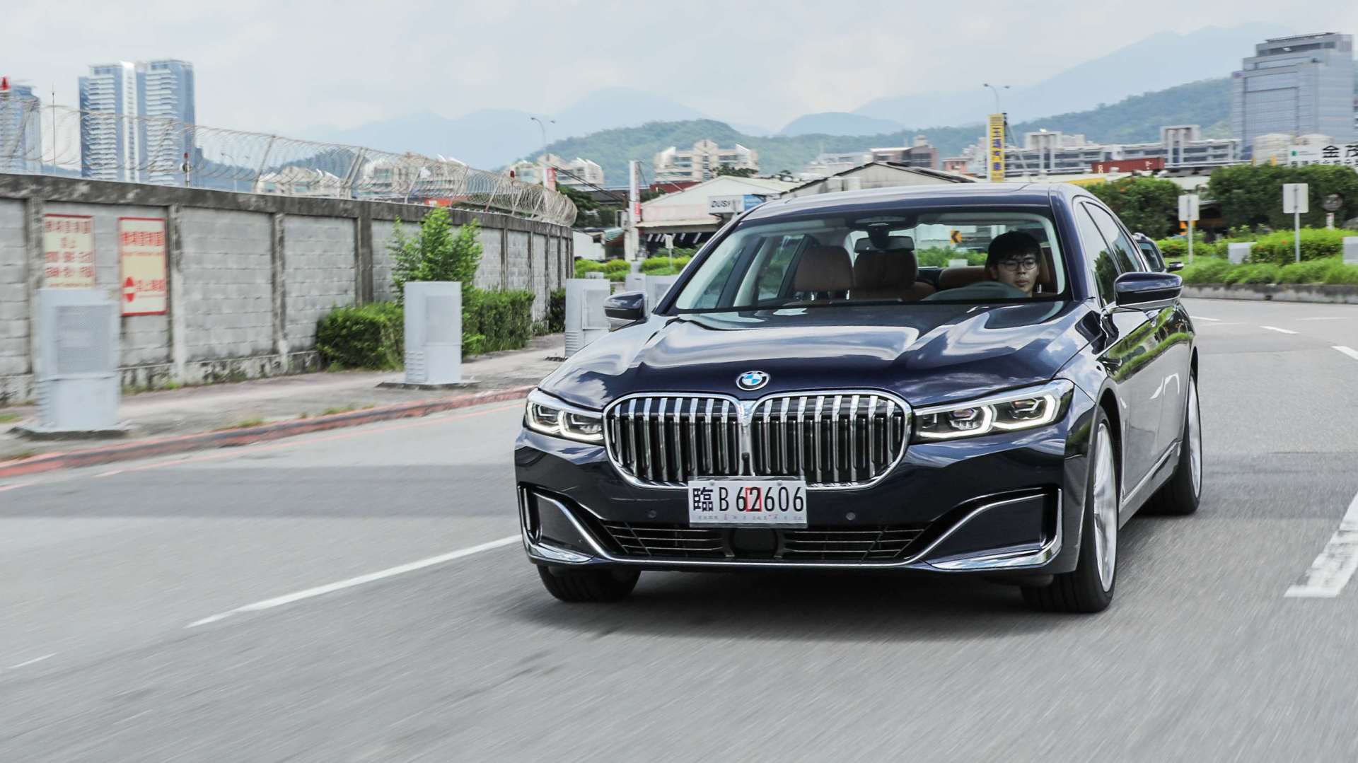7宇不凡 科技化头等舱 |宝马bmw 750i xdrive