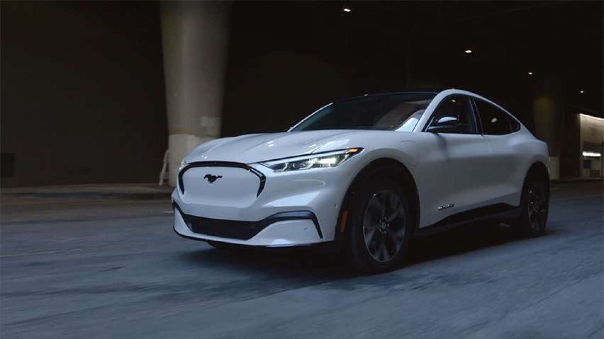 魅力超越特斯拉?全面点评福特首发mustang mach-e电动车