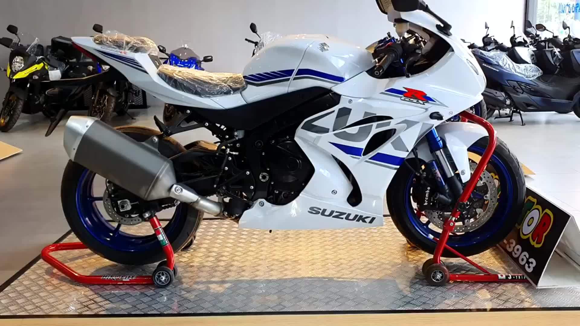 铃木gsx r1000r abs到店,看到实车那刻,才知道啥叫霸气!