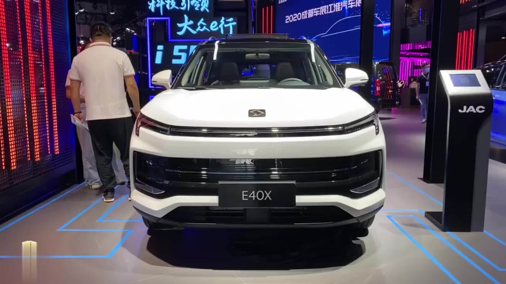 江淮大众思皓e40x抢先实拍,近距离了解后,给个不喜欢理由