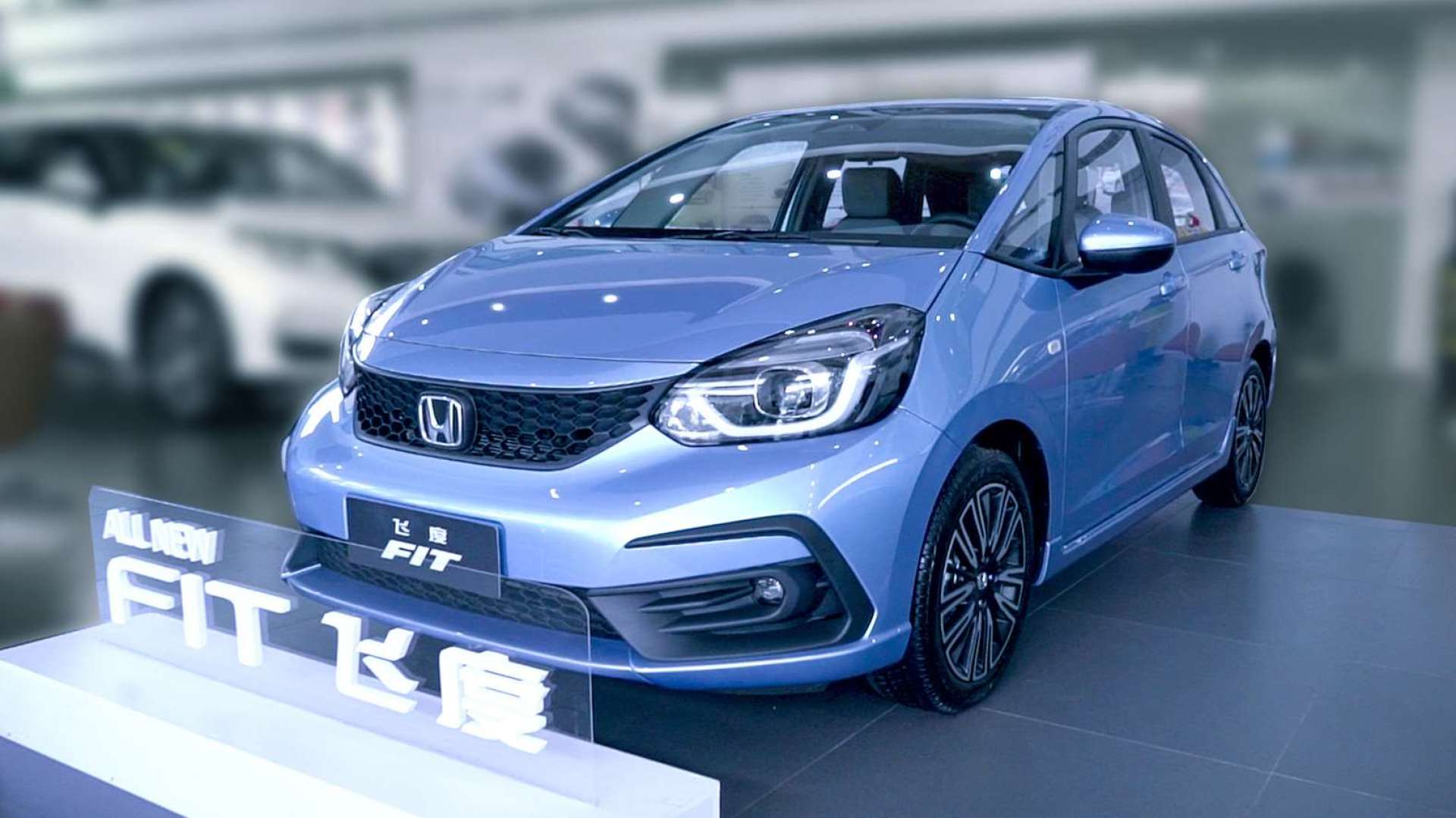 实拍全新飞度|可爱与实用并存,日常代步,送女友买它准没错