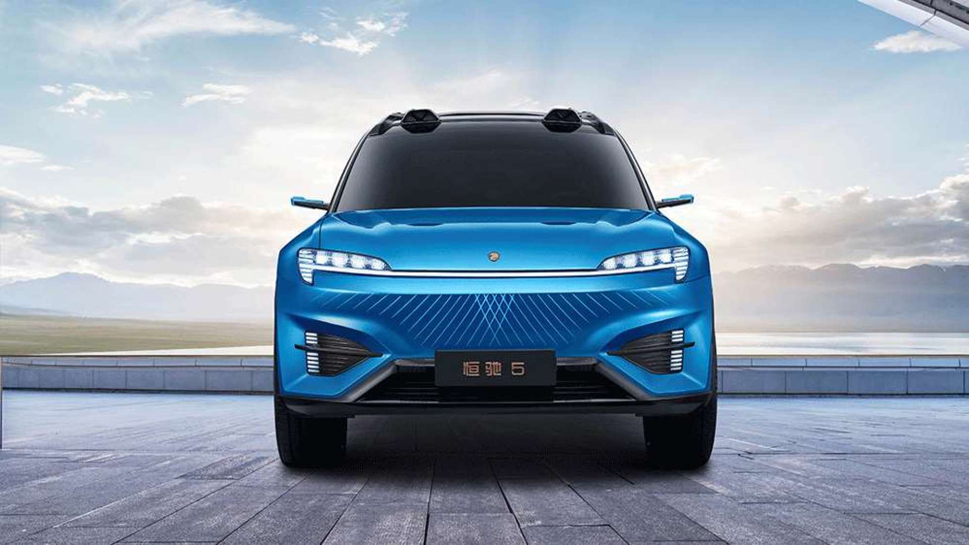 动感梦幻蓝 硬朗车身!纯电a级suv——恒驰5发布