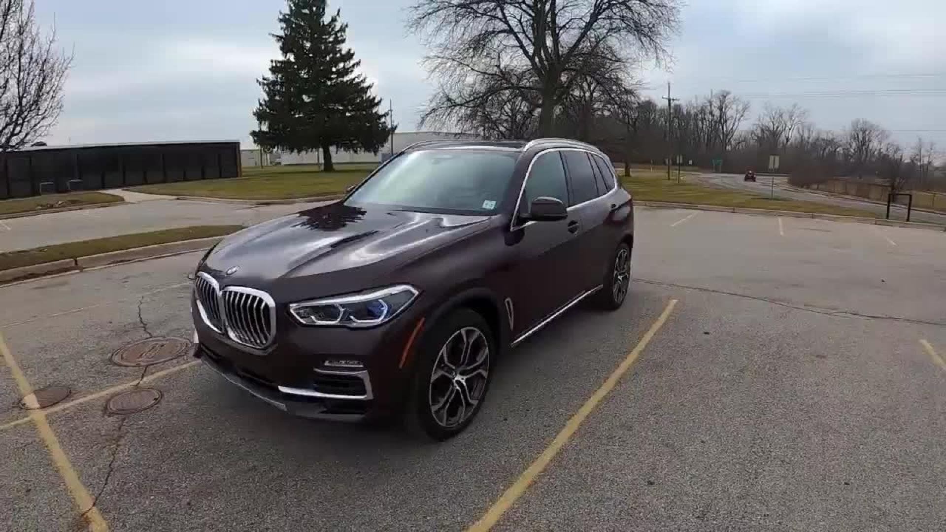 第一视角试驾2021款宝马x5,按下钥匙开启后备箱,才是霸气开始